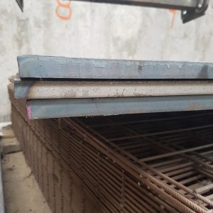 Plat Hitam Eser 20mm